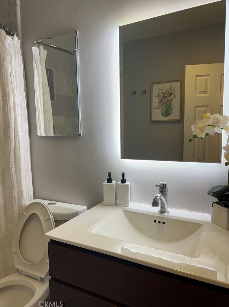 329 Stanton St, Pasadena CA  91103-1458 exterior