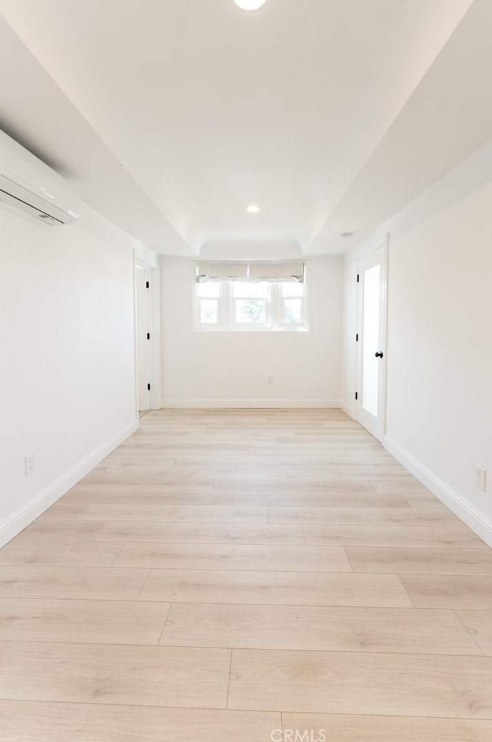 1558 105 St, Los Angeles CA  90003-4726 exterior
