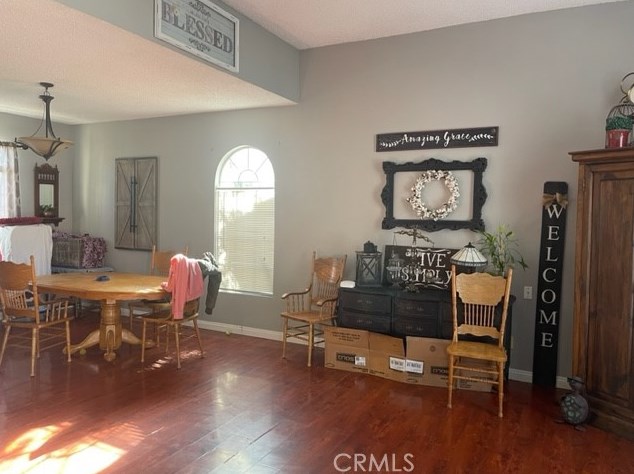 14617 Pony Trail Rd, Victorville, CA 92392