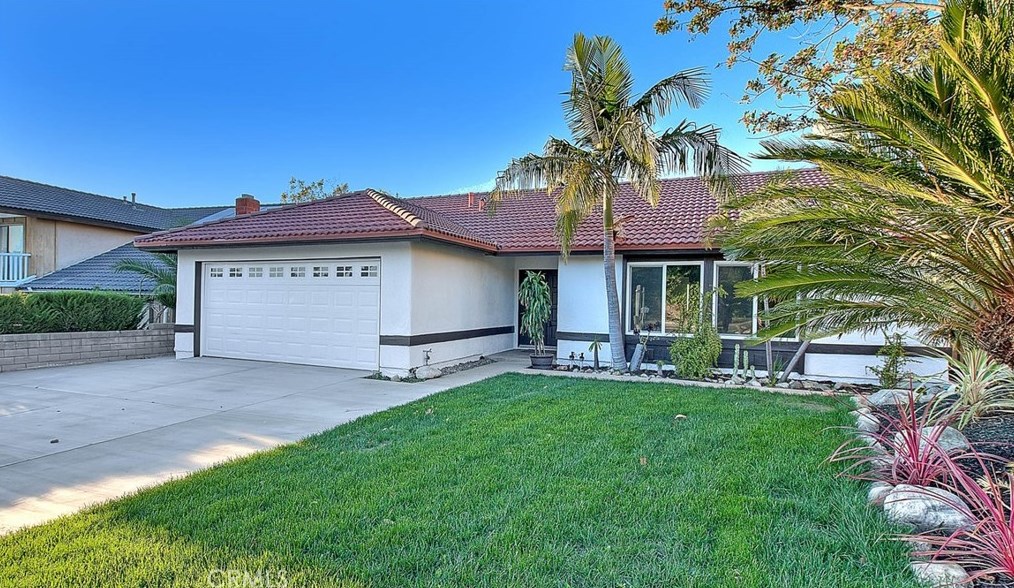 1739 Cliffbranch Dr, Pomona, CA 91765-2723