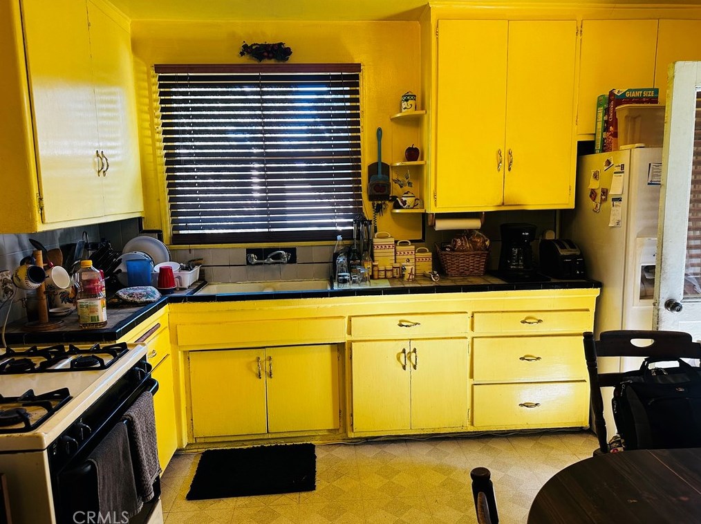 13122 Volunteer Ave, Norwalk, CA 90650