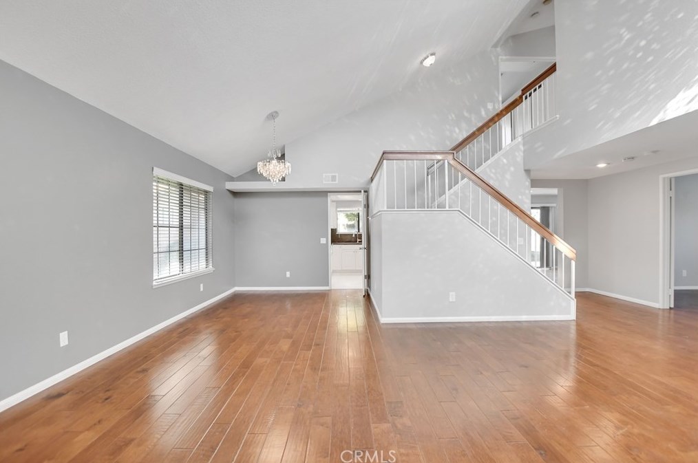 1325 Shakespeare Dr, Riverside CA  92506-5378 exterior