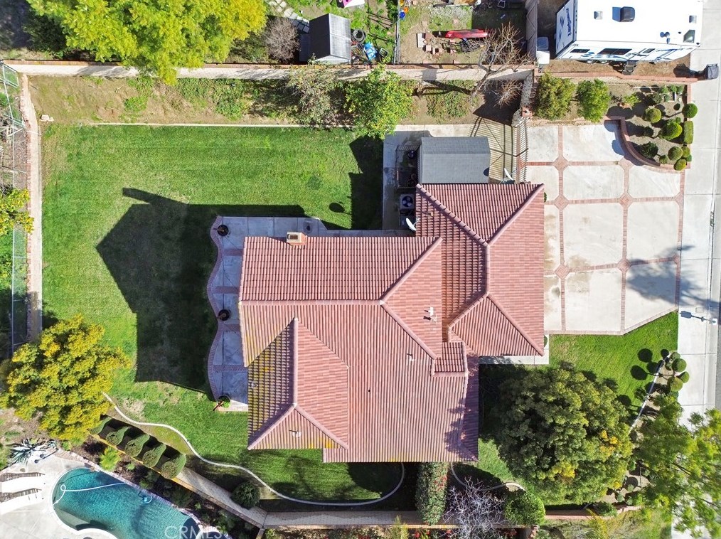 1325 Shakespeare Dr, Riverside CA  92506-5378 exterior