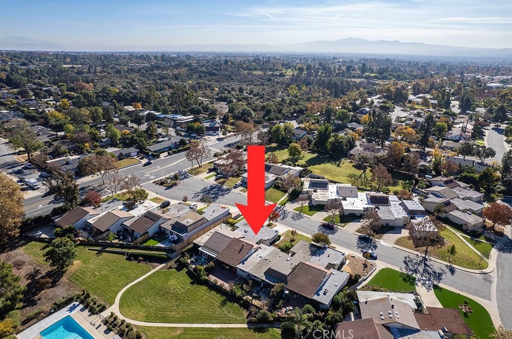 425 Champlain Dr, Claremont, CA 91711