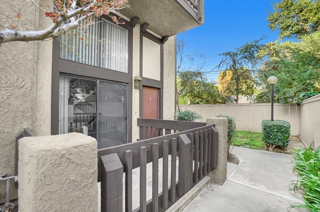 1945 Huntington Dr #e, Duarte, CA 91010