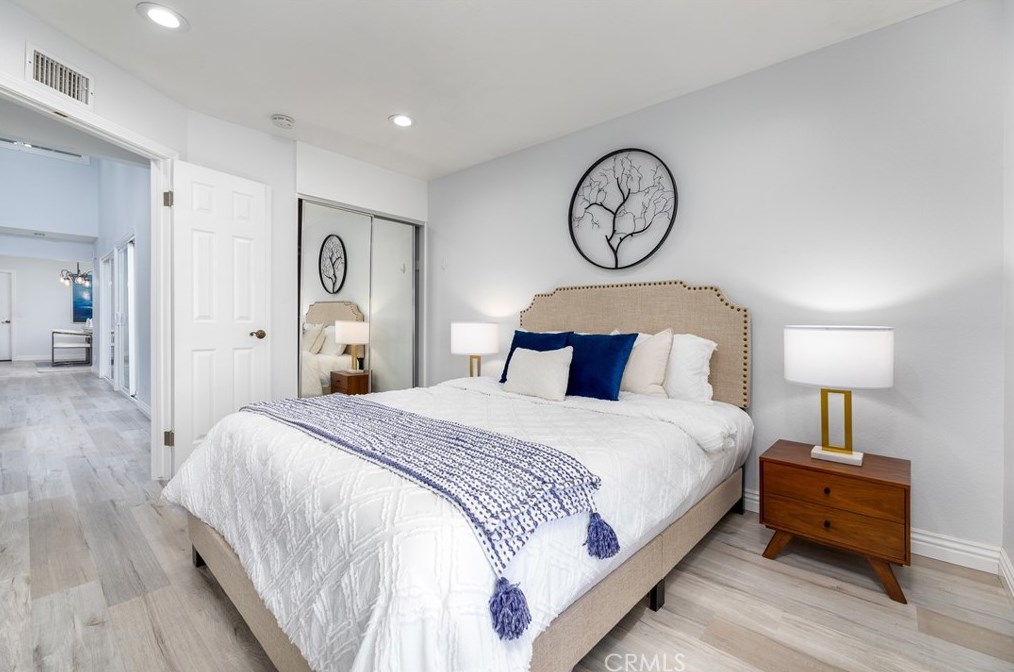 116 Tangerine, Irvine CA  92618-4579 exterior