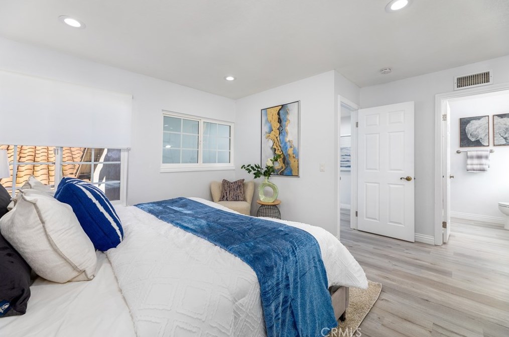 116 Tangerine, Irvine CA  92618-4579 exterior