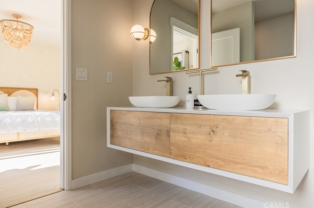 2021 Calle Candela, Fullerton CA  92833-1540 exterior