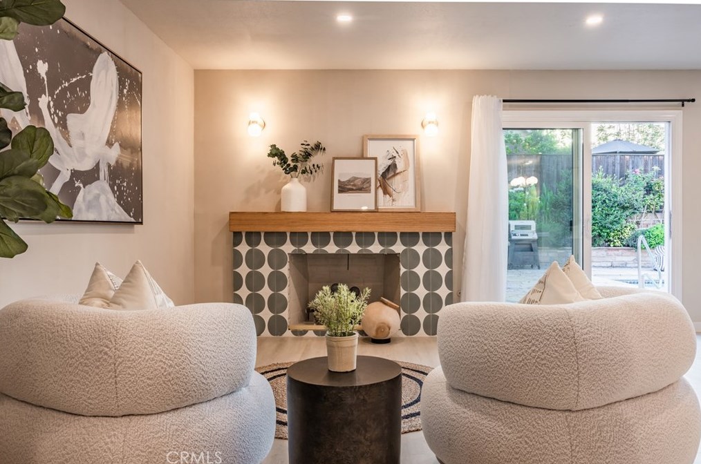 2021 Calle Candela, Fullerton CA  92833-1540 exterior