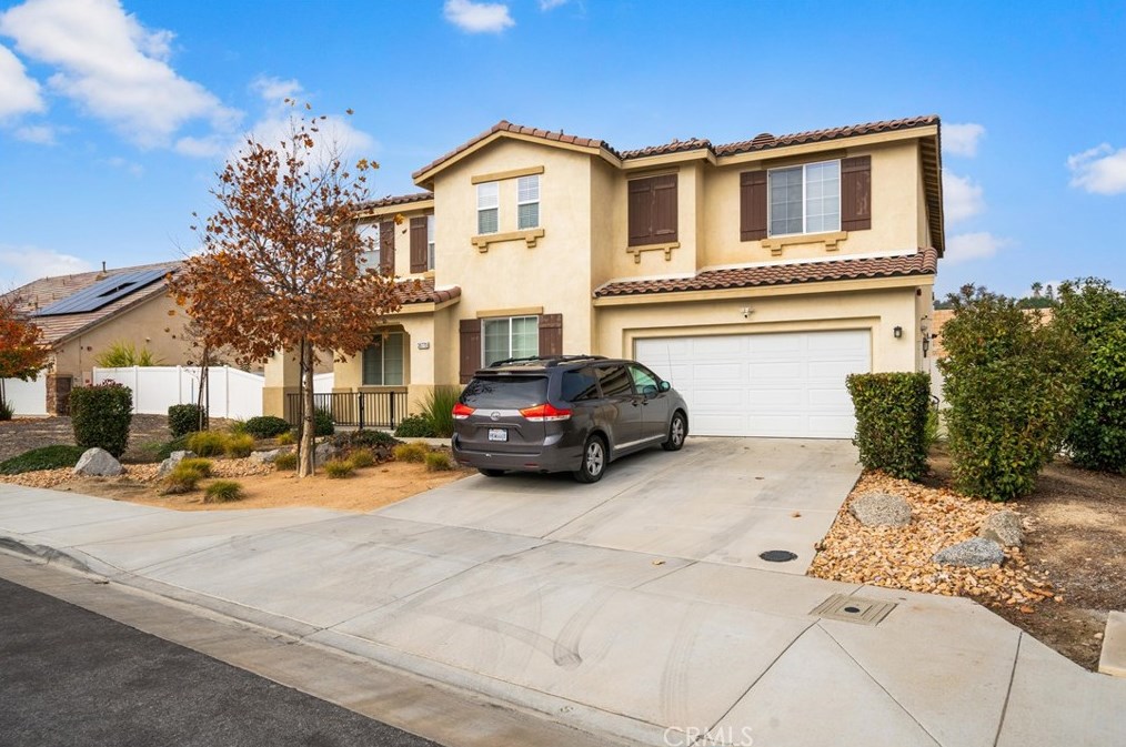 26770 Green Mountian Dr, Moreno Valley, CA 92555