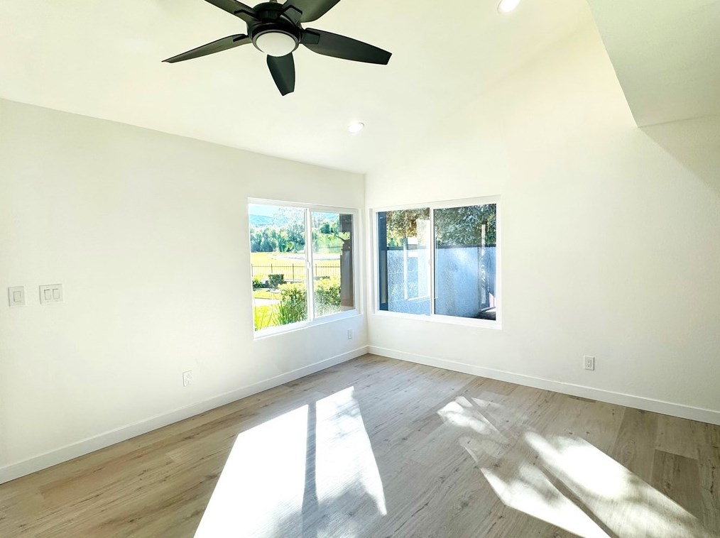 24811 Sand Wedge Ln, Santa Clarita, CA 91355