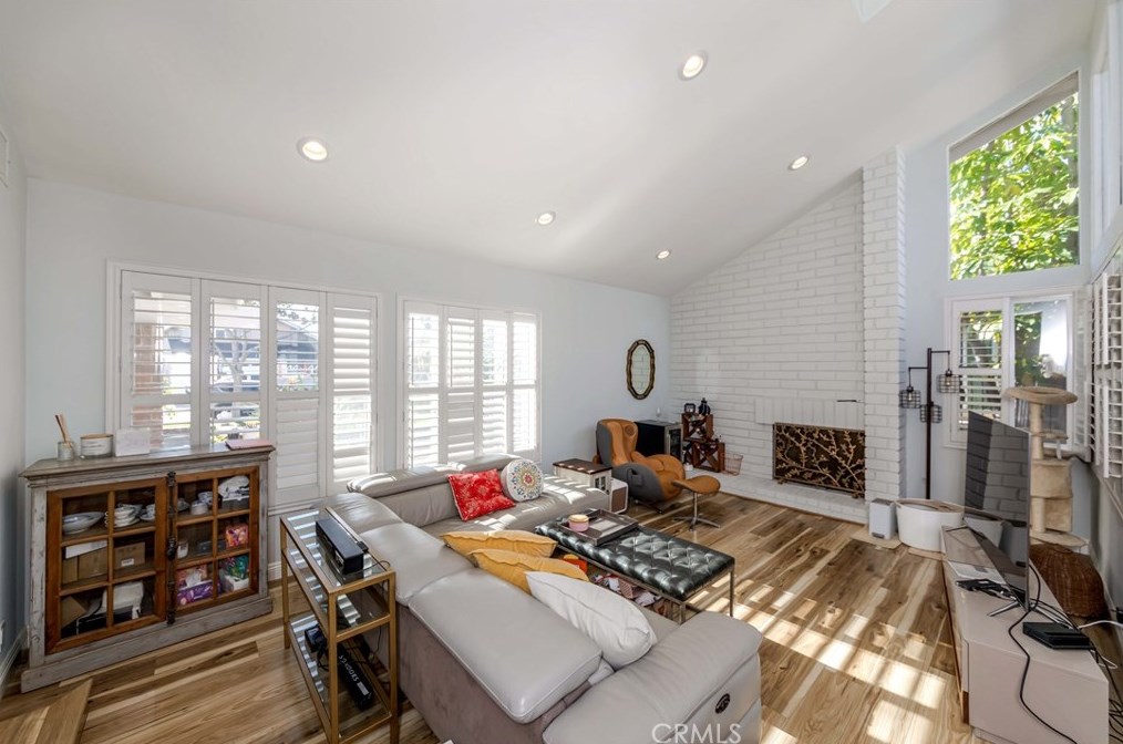 1727 Mountain View Pl, Fullerton CA  92831-1227 exterior