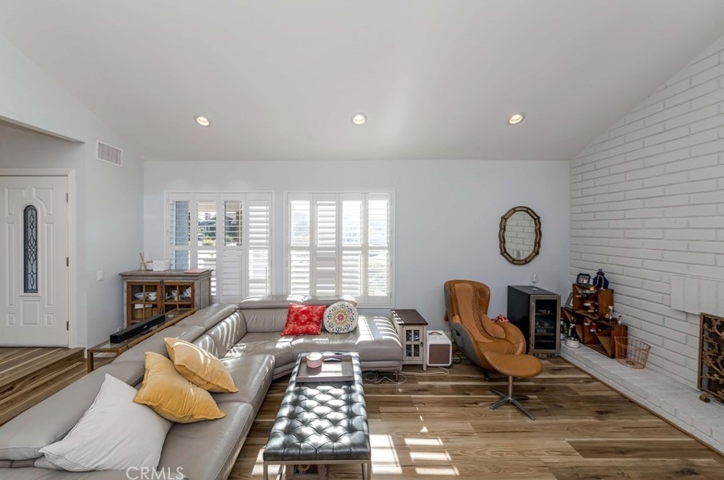 1727 Mountain View Pl, Fullerton CA  92831-1227 exterior