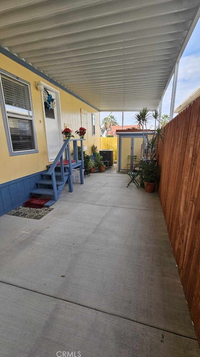 423 Route 66, Glendora, CA 91740-4336