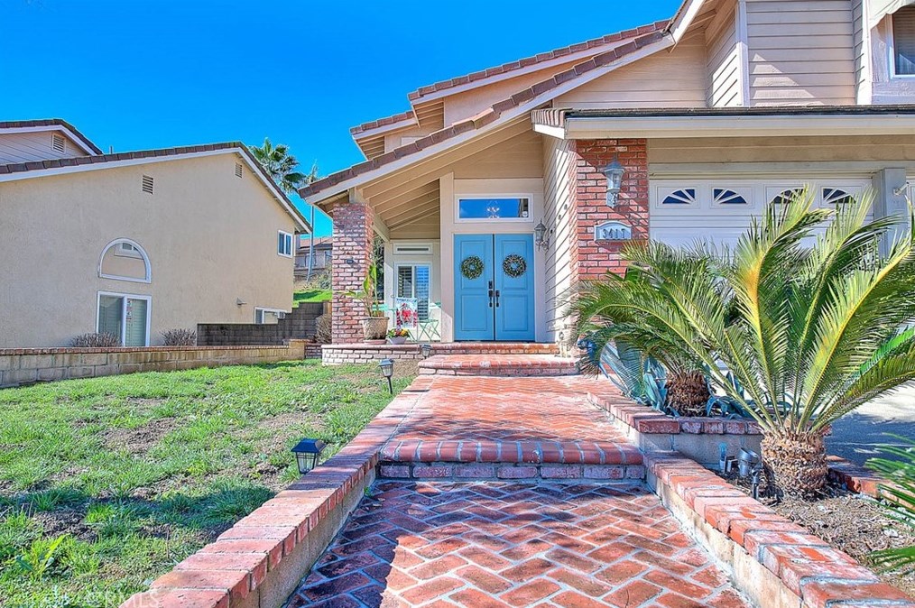 3417 Royal Ridge Rd, Chino Hills, CA 91709