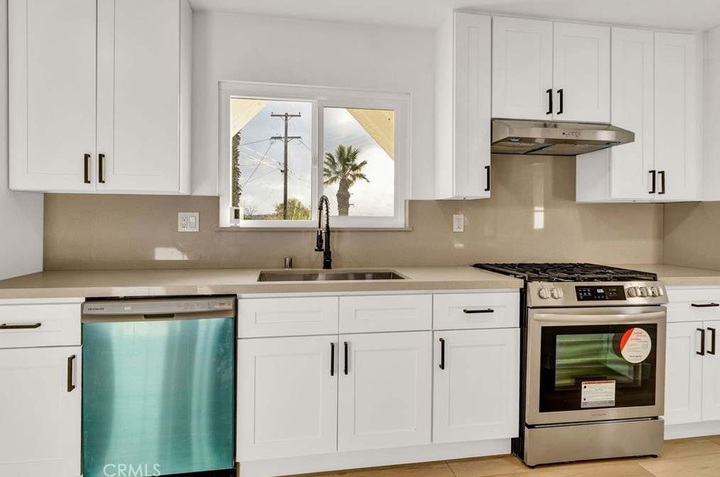 413 Alta Mesa Dr, Riverside CA  92507-3109 exterior