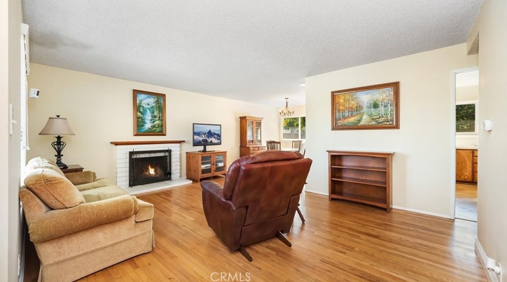 8402 Brush Dr, Huntington Beach, CA 92647