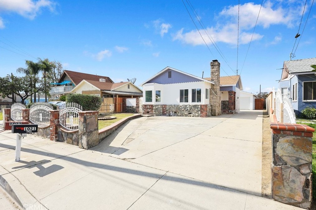1021 S Towne Ave, Pomona, CA 91766
