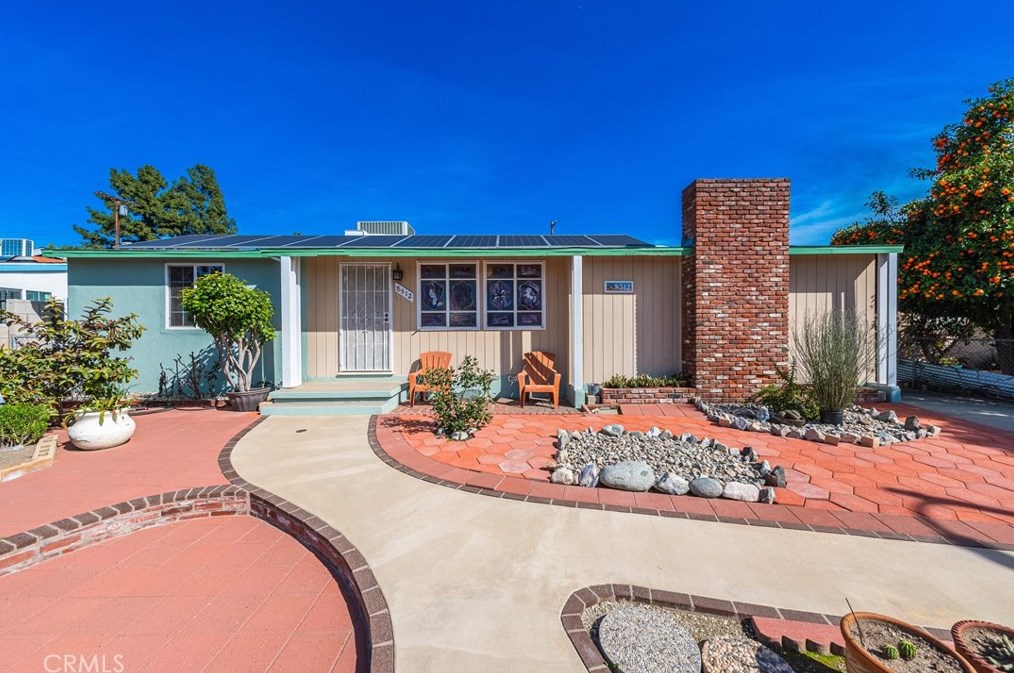 8512 Mammoth Ave, Van Nuys, CA 91402-3819