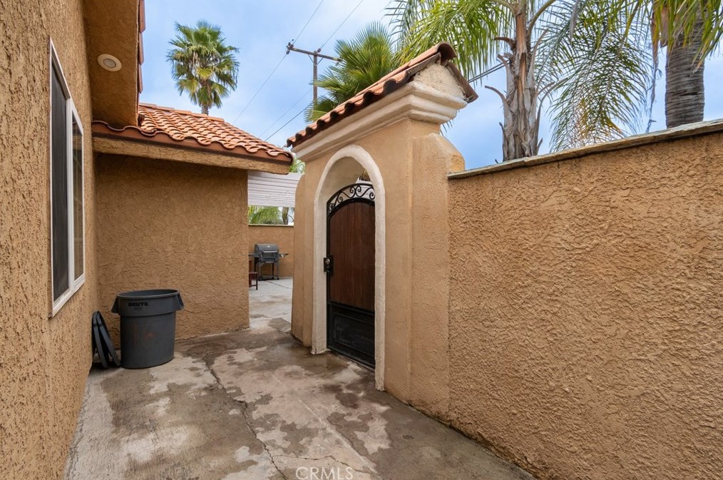 716 Galatea St, Glendora CA 91740-4954 exterior