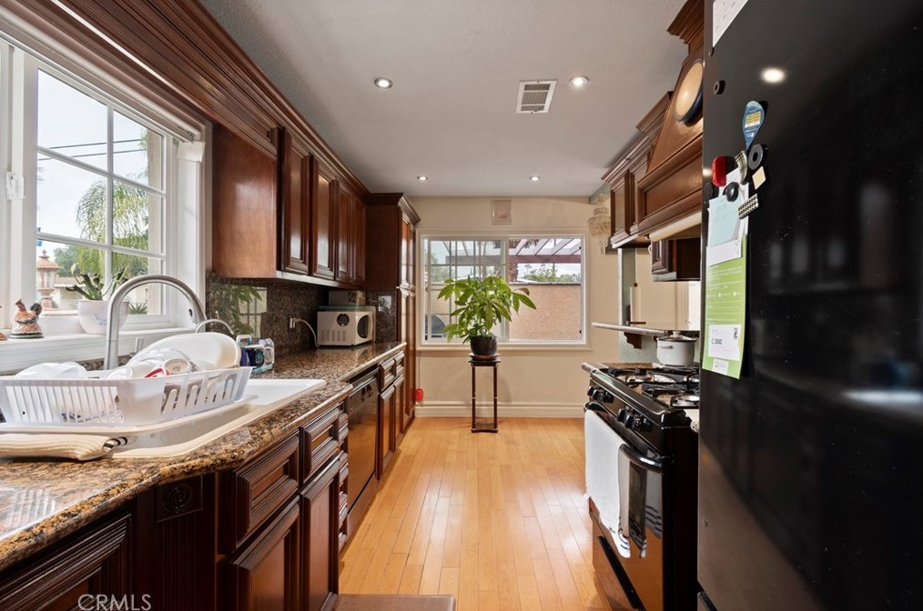 716 Galatea St, Glendora CA 91740-4954 exterior