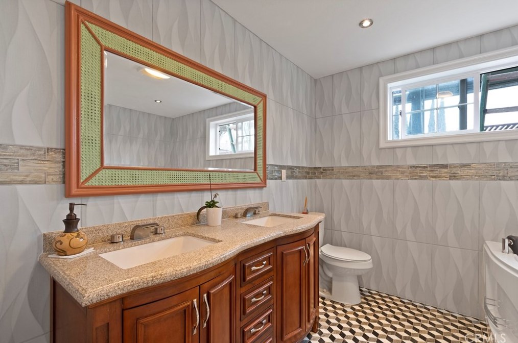 716 Galatea St, Glendora CA 91740-4954 exterior