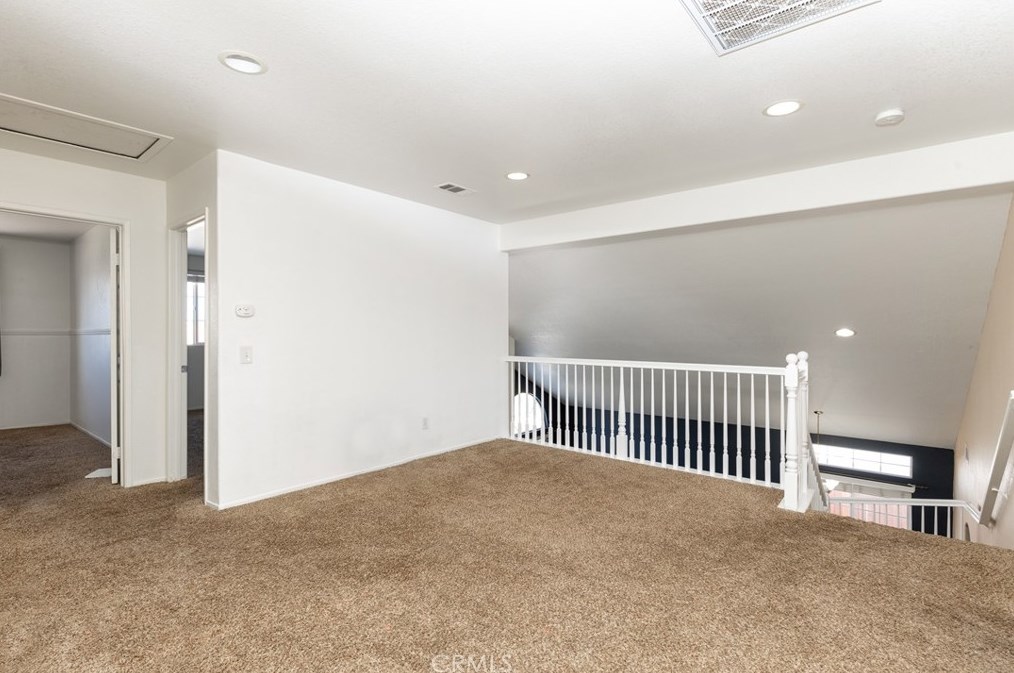 8953 Glenwood Ave, Hesperia CA  92344-8275 exterior