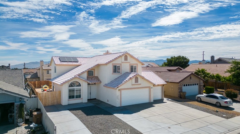 8953 Glenwood Ave, Hesperia, CA 92344