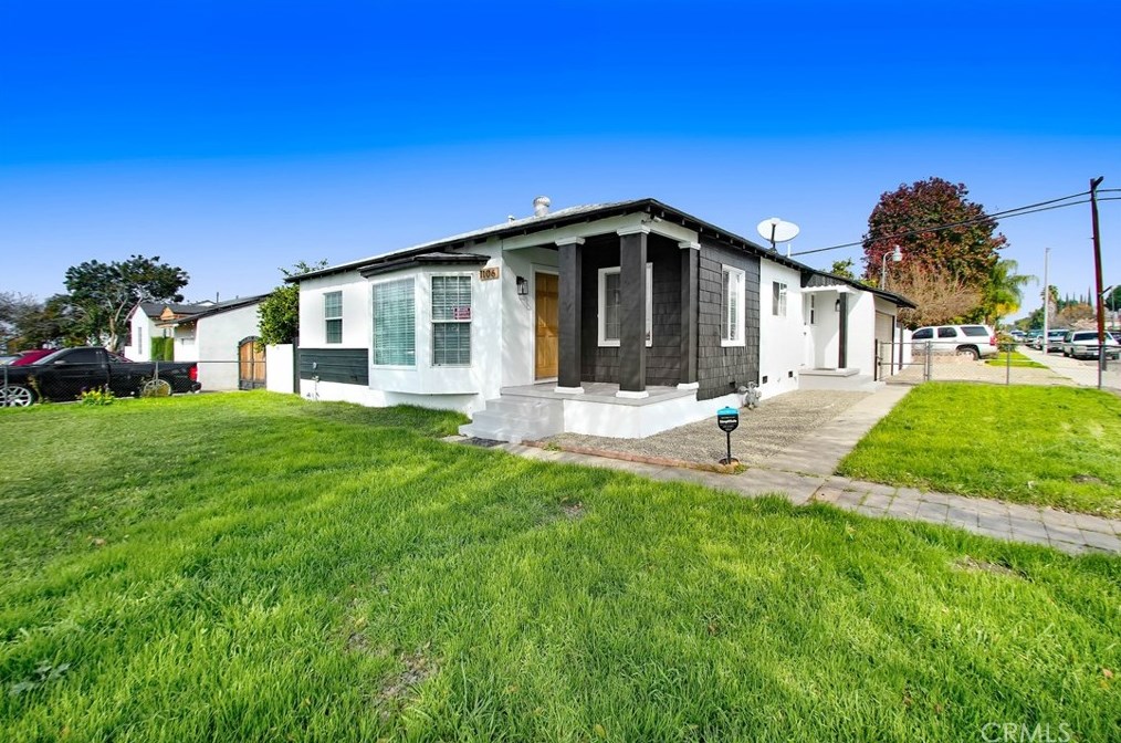 1109 Olive St, Pomona, CA 91766-6447