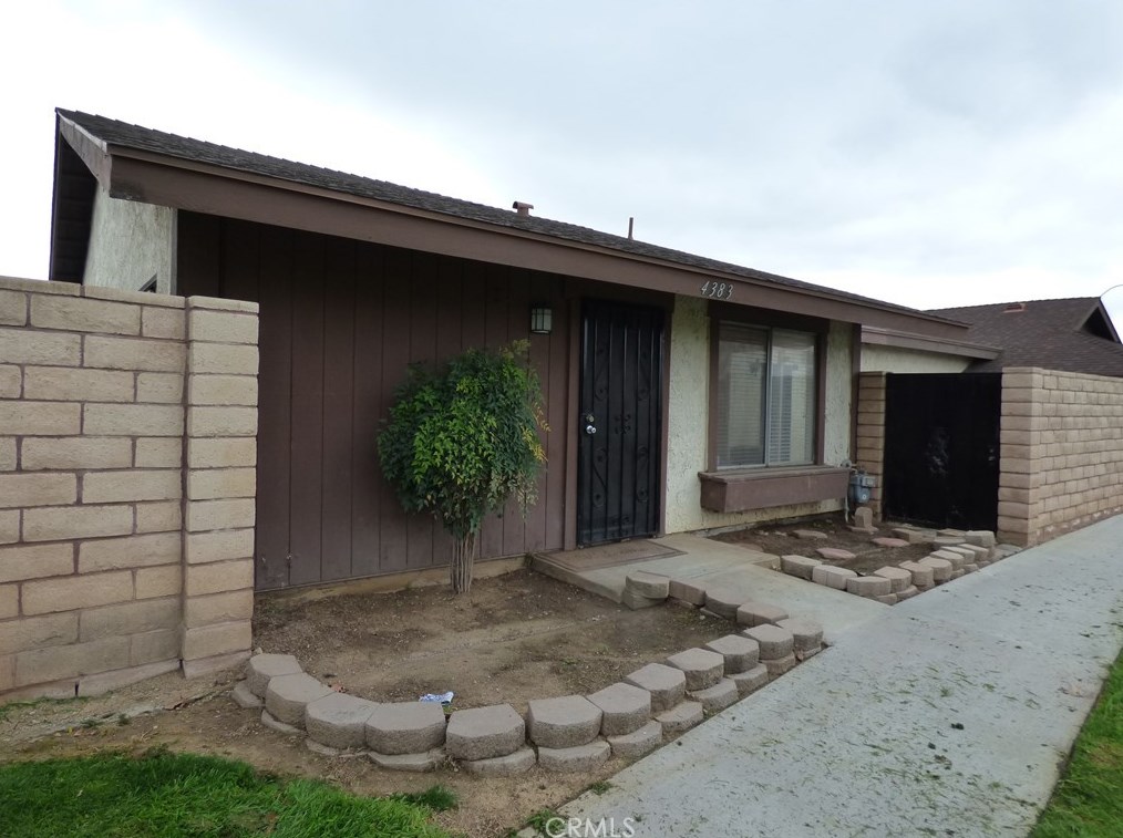 4383 Kingsbury Pl, Riverside, CA 92503