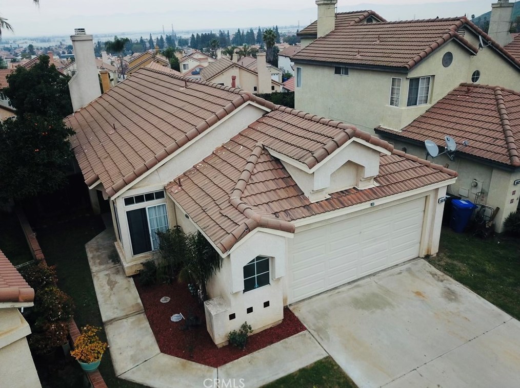 15516 Carrera Dr, Fontana, CA 92337