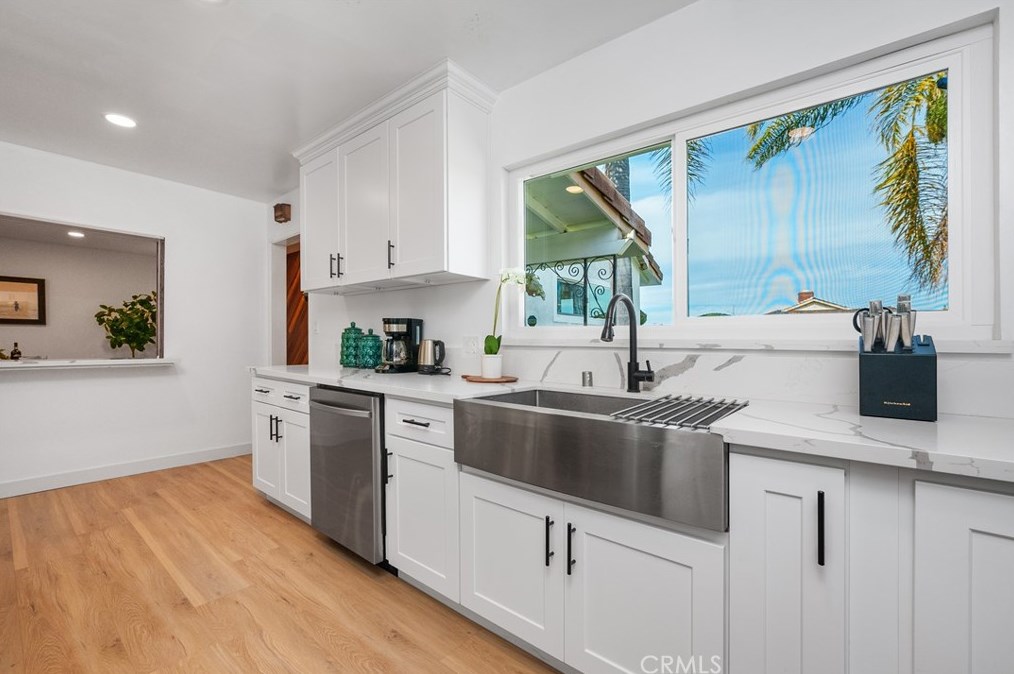 11842 Dorada Ave, Garden Grove CA  92840-5501 exterior