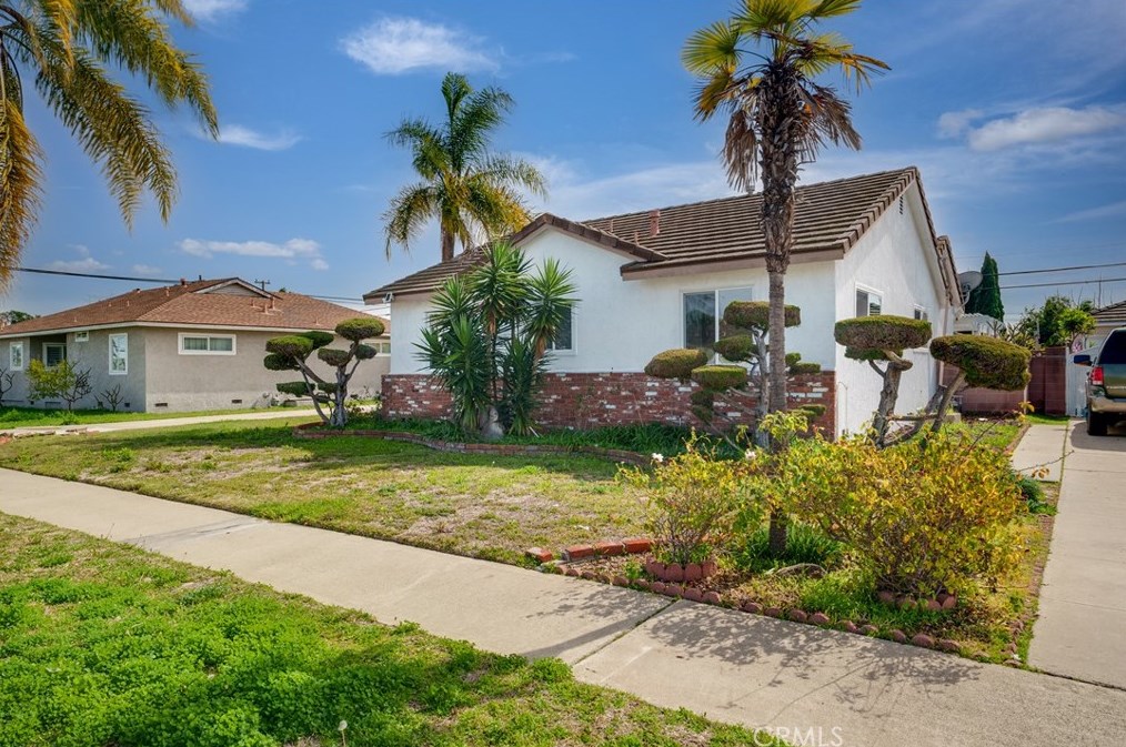 11842 Dorada Ave, Garden Grove CA  92840-5501 exterior