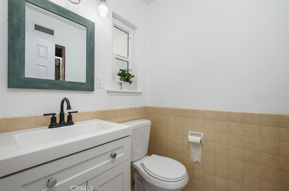 11842 Dorada Ave, Garden Grove CA  92840-5501 exterior