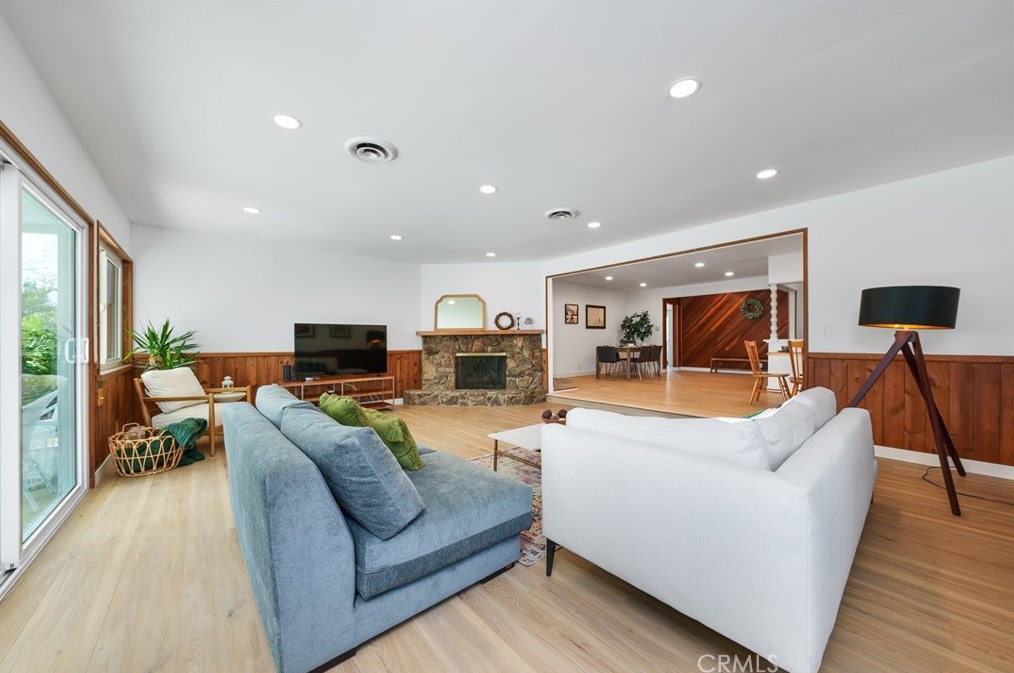 11842 Dorada Ave, Garden Grove CA  92840-5501 exterior