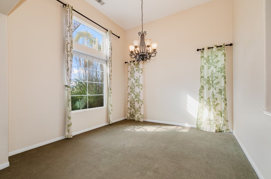 1550 Phoenix Dr, Beaumont CA  92223-7813 exterior