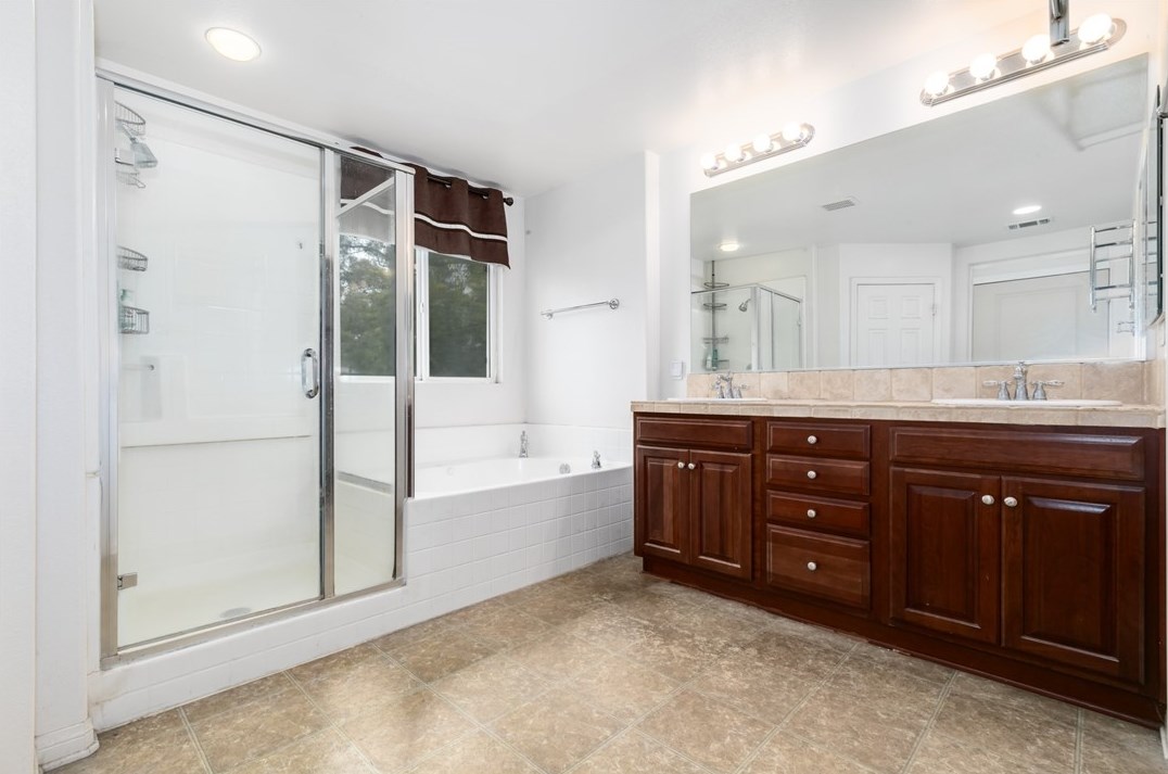 1550 Phoenix Dr, Beaumont CA  92223-7813 exterior