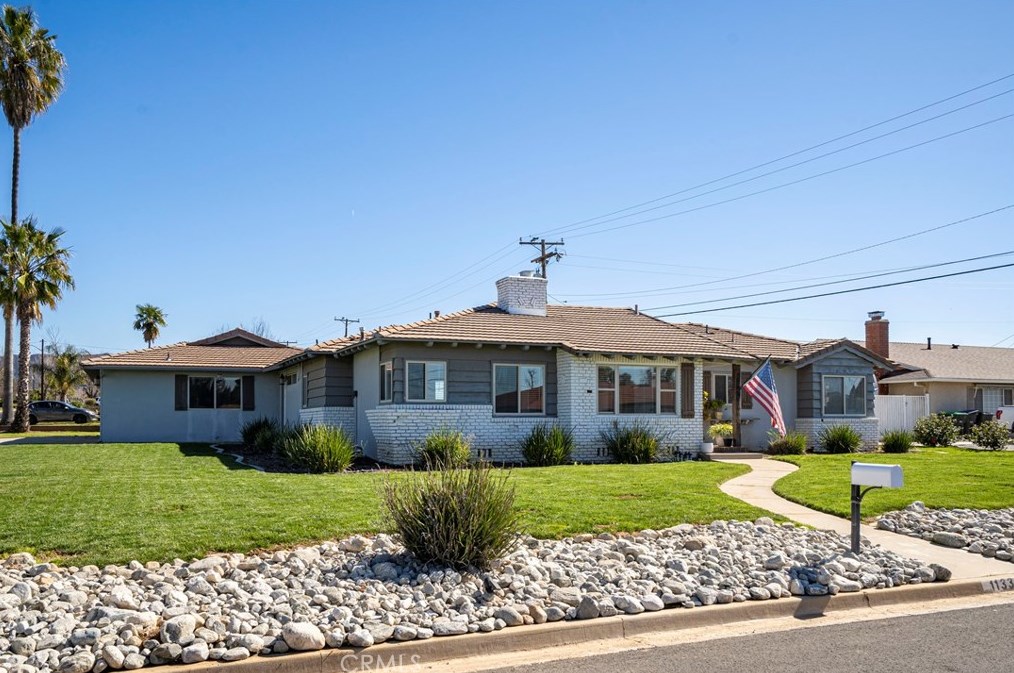 1133 Cherry Ln, Calimesa, CA 92320