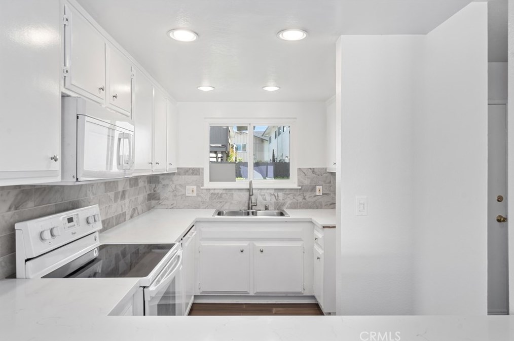 11116 La Naranja Ct, Santa Ana, CA 92708