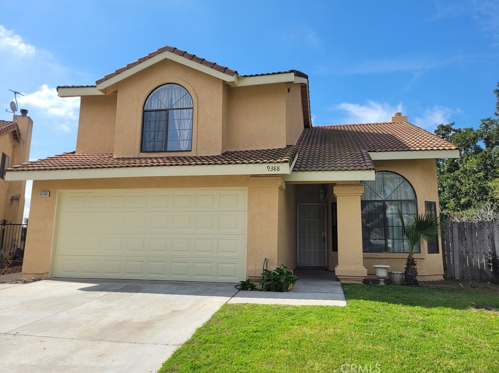 9388 Tangelo Ave, Fontana, CA 92335