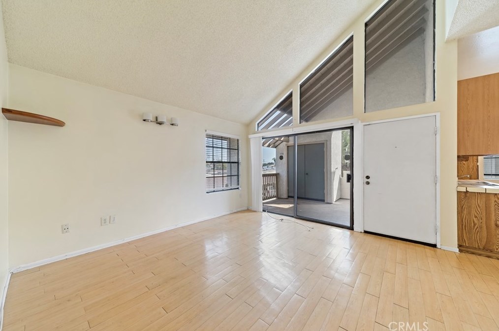 10560 Lakeside Dr #j, Garden Grove, CA 92840