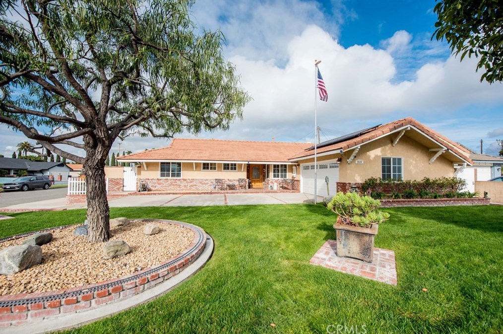 2534 N Fernside Circle, Orange, CA 92865