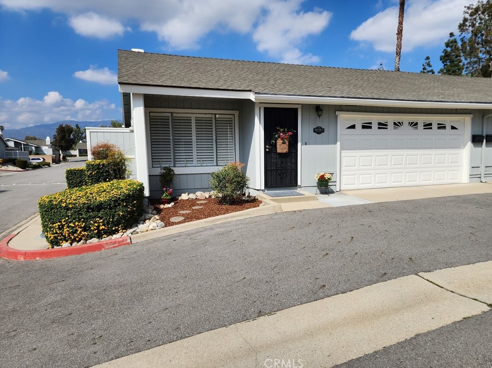 4630 San Jose St, Montclair, CA 91763-1720