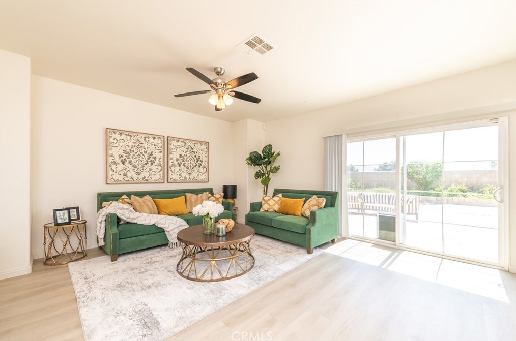 15657 Fontlee Ln, Fontana CA  92335-5480 exterior