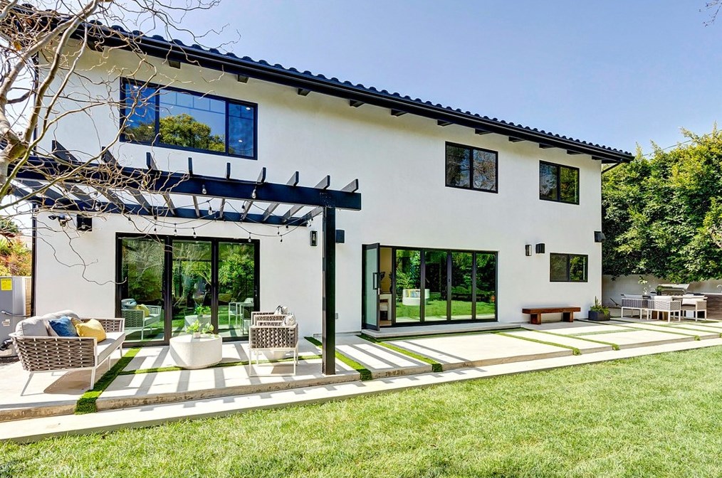411 26th St, Santa Monica CA  90402-3105 exterior