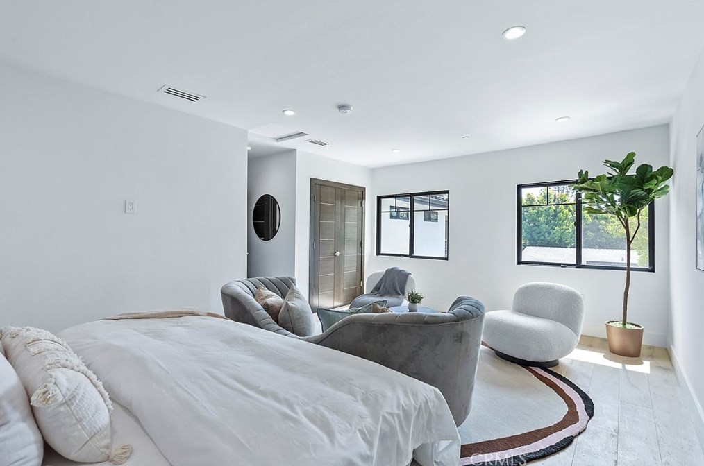 411 26th St, Santa Monica CA  90402-3105 exterior