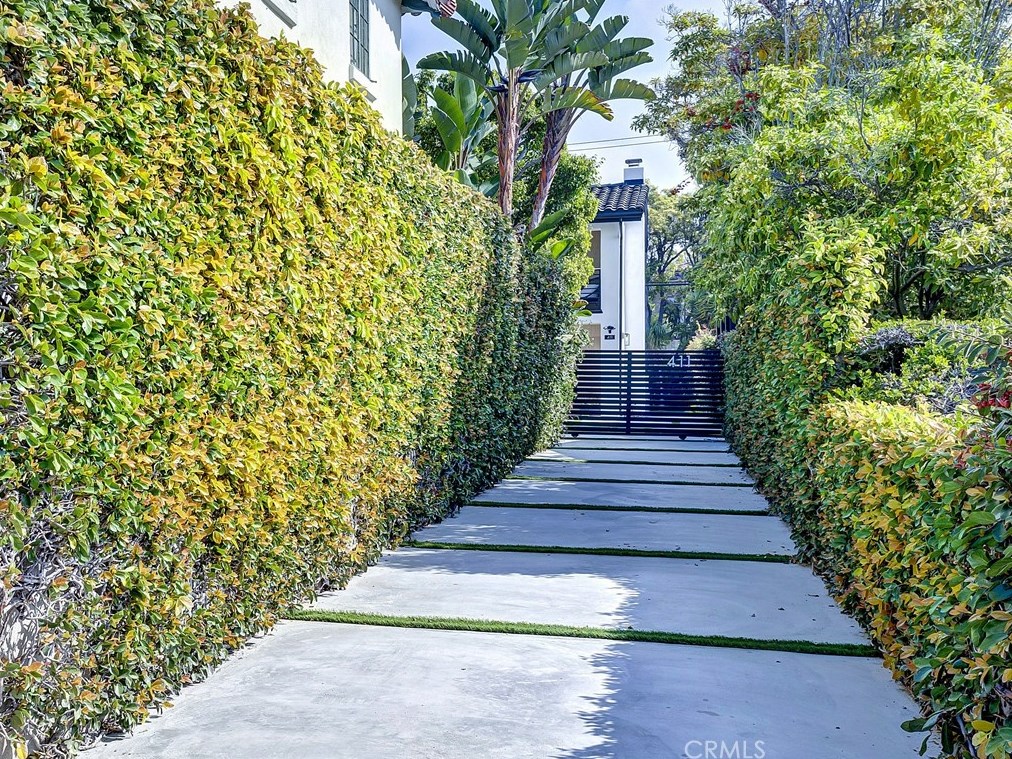 411 26th St, Santa Monica CA  90402-3105 exterior