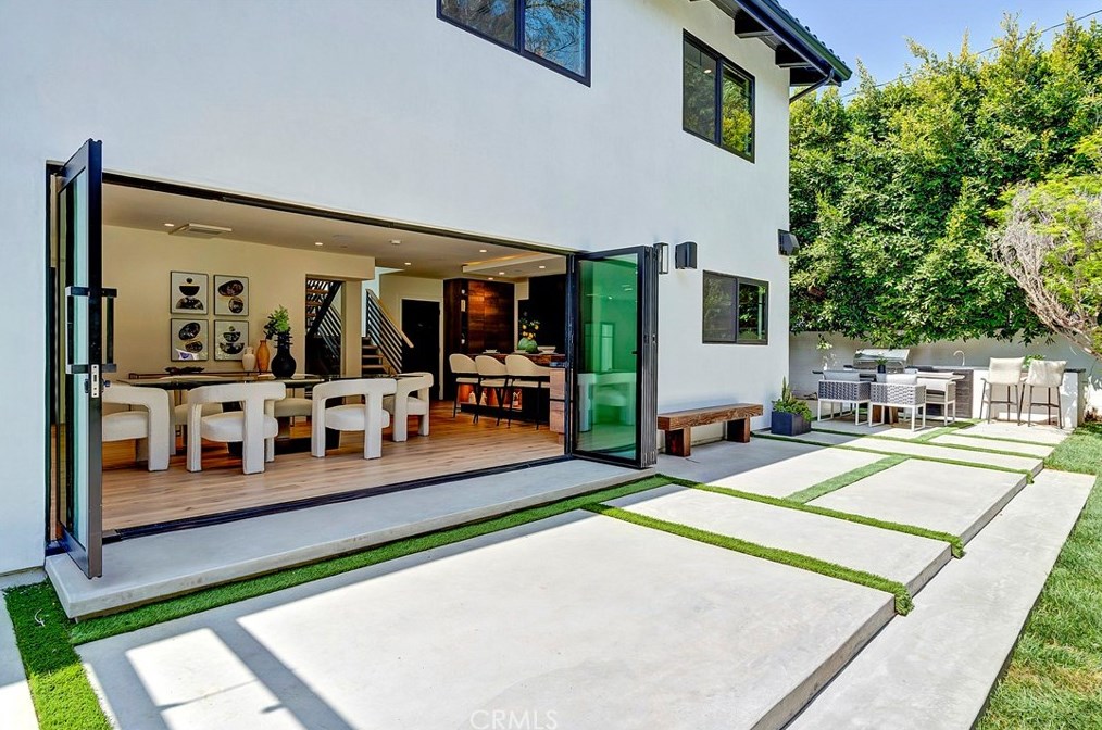 411 26th St, Santa Monica CA  90402-3105 exterior