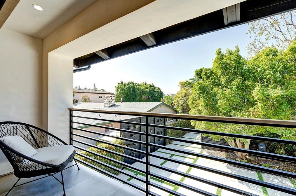 411 26th St, Santa Monica CA  90402-3105 exterior
