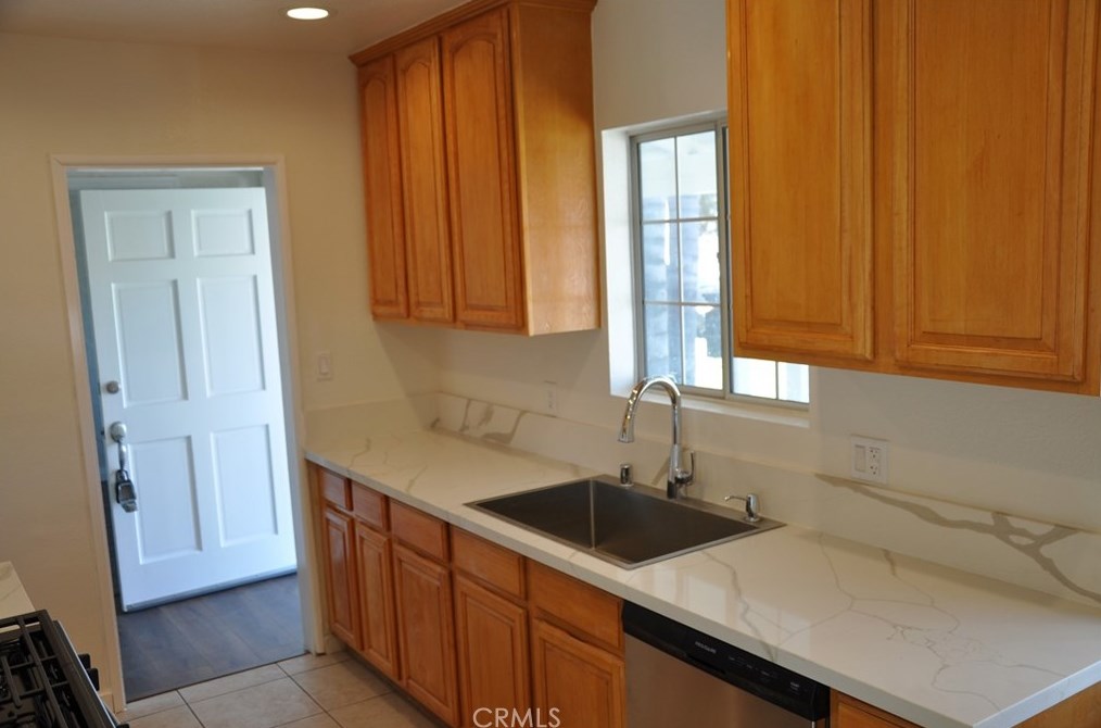 4925 Brightview Dr, Covina CA 91722-2117 exterior